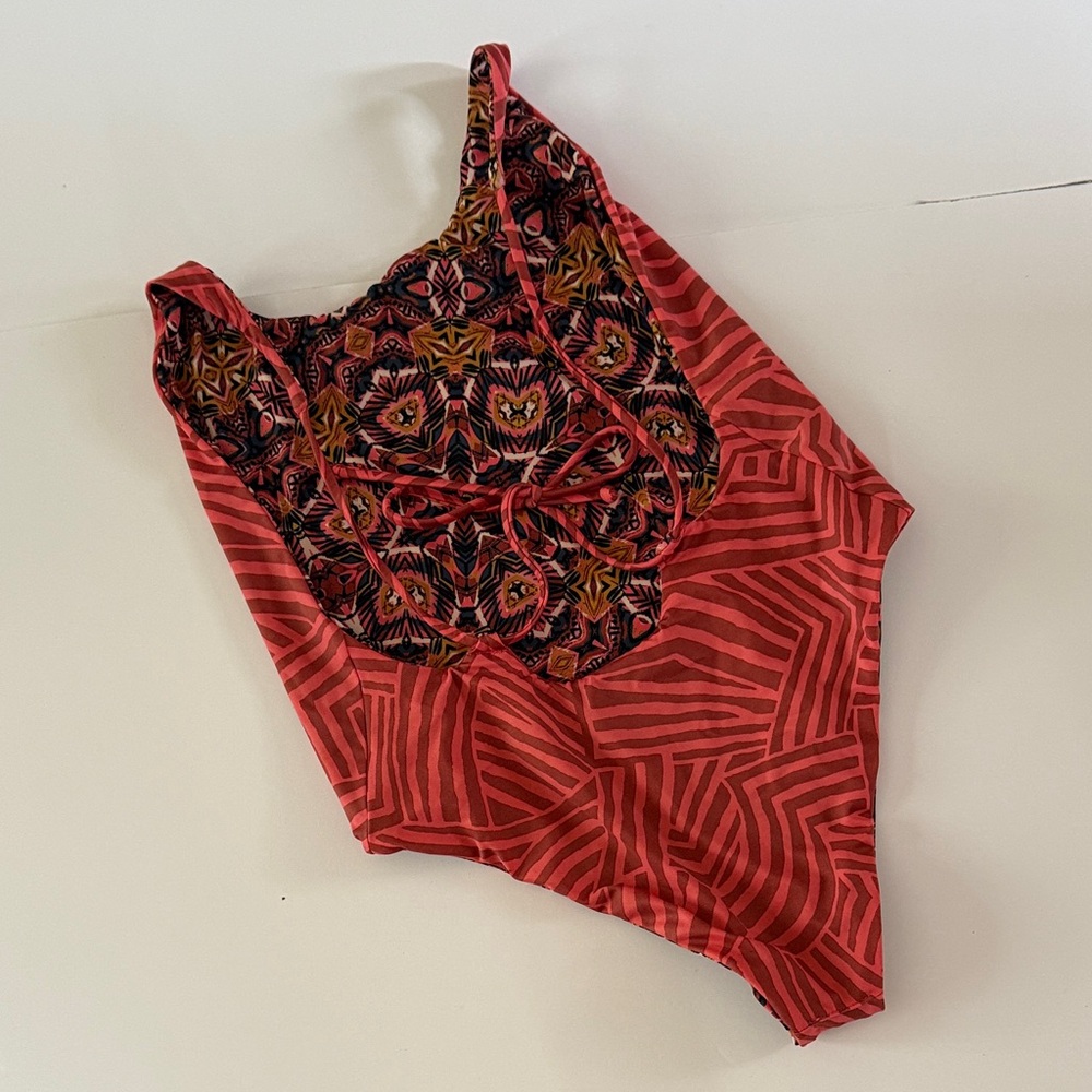 BILLABONG ~ Reversible One Piece Swimsuit ~ Small